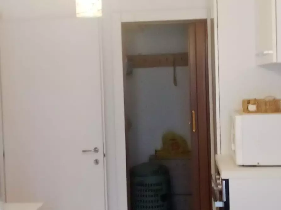 Immagine 6 di Appartamento in vendita  a Carrara