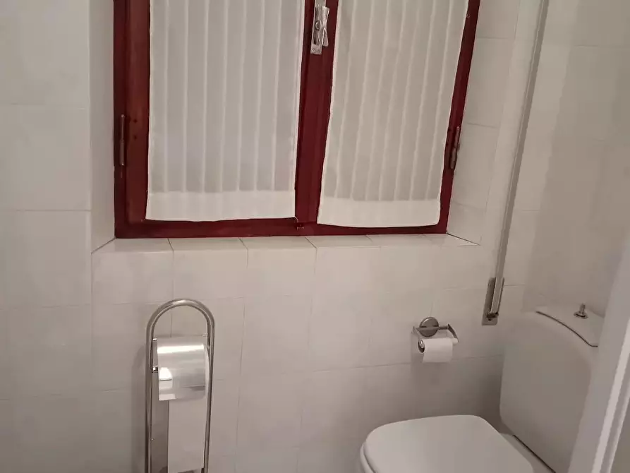 Immagine 19 di Appartamento in vendita  a Carrara