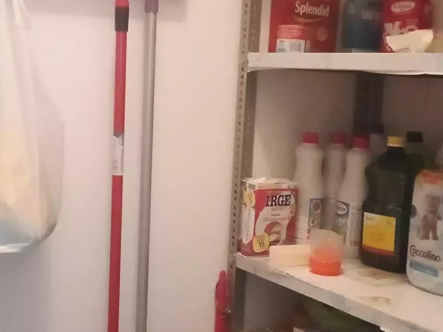 Immagine 20 di Appartamento in vendita  a Carrara