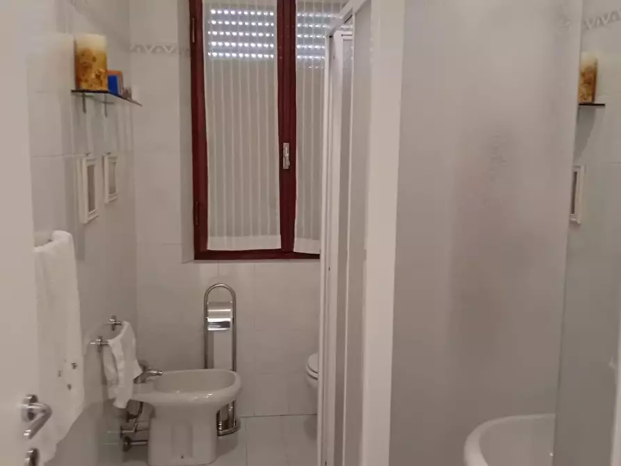 Immagine 20 di Appartamento in vendita  a Carrara