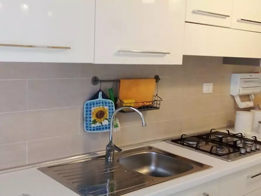 Immagine 4 di Appartamento in vendita  a Carrara