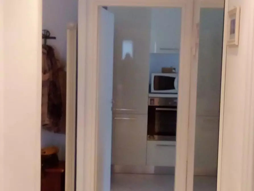 Immagine 10 di Appartamento in vendita  a Carrara