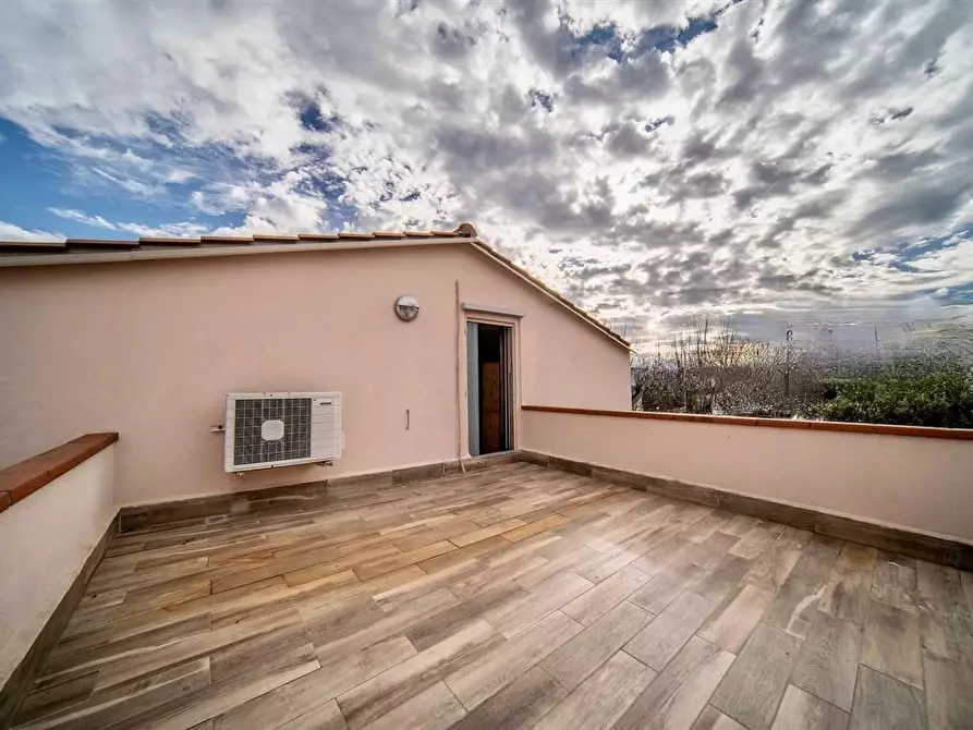 Immagine 13 di Casa bifamiliare in vendita  a San Giuliano Terme