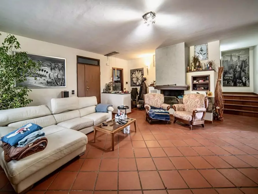 Immagine 4 di Casa bifamiliare in vendita  a San Giuliano Terme