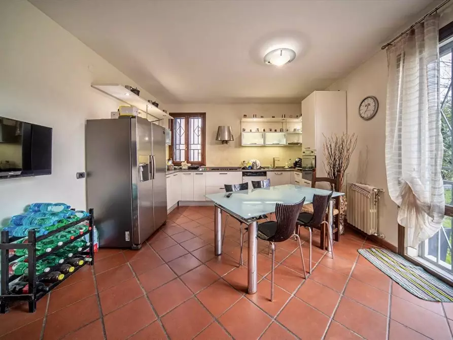 Immagine 9 di Casa bifamiliare in vendita  a San Giuliano Terme