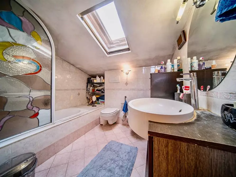 Immagine 10 di Casa bifamiliare in vendita  a San Giuliano Terme