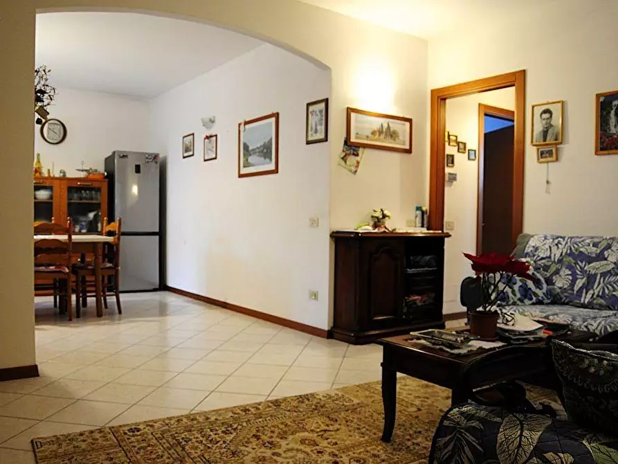 Immagine 2 di Appartamento in vendita  a Colle Di Val D'elsa