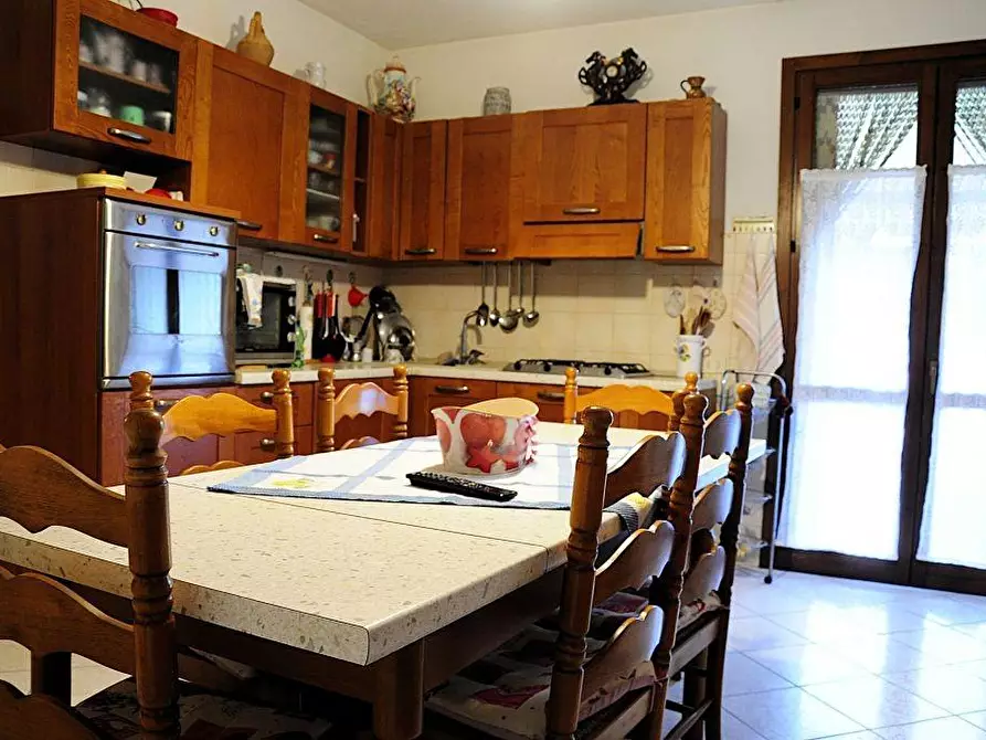 Immagine 5 di Appartamento in vendita  a Colle Di Val D'elsa