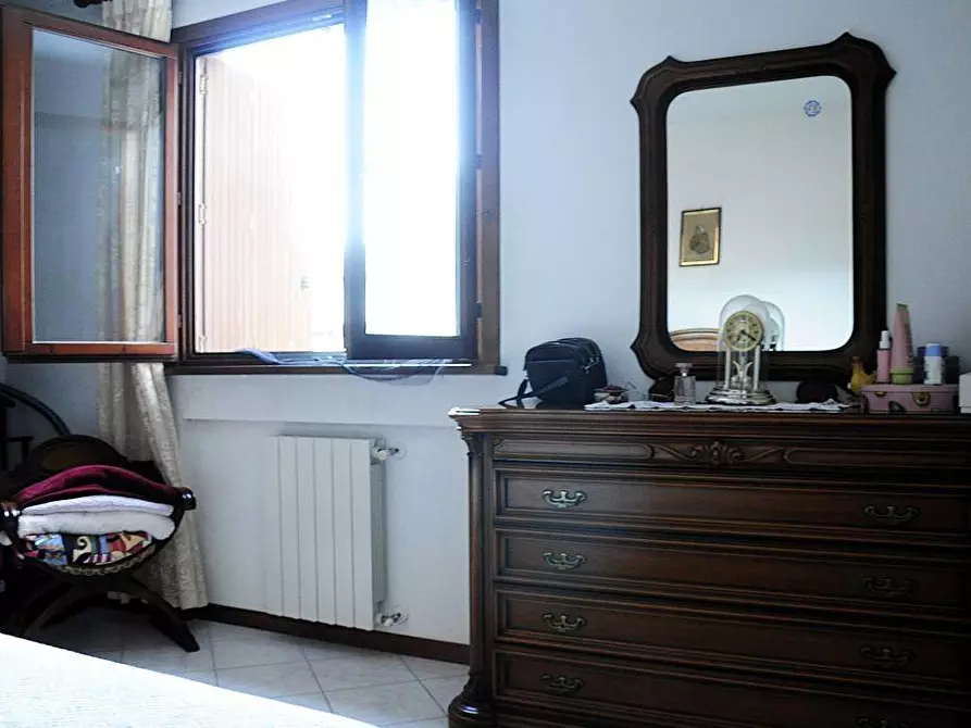 Immagine 16 di Appartamento in vendita  a Colle Di Val D'elsa