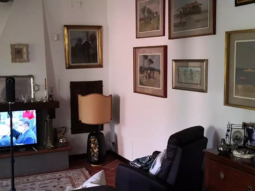 Immagine 4 di Appartamento in vendita  a Livorno