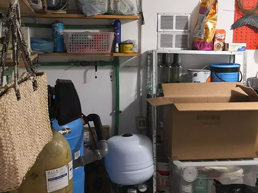 Immagine 26 di Appartamento in vendita  a Livorno