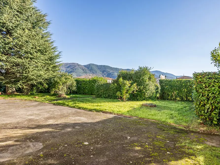 Immagine 7 di Palazzo in vendita  a San Giuliano Terme