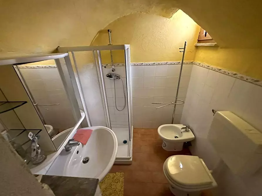 Immagine 22 di Casa semindipendente in vendita  a La Spezia