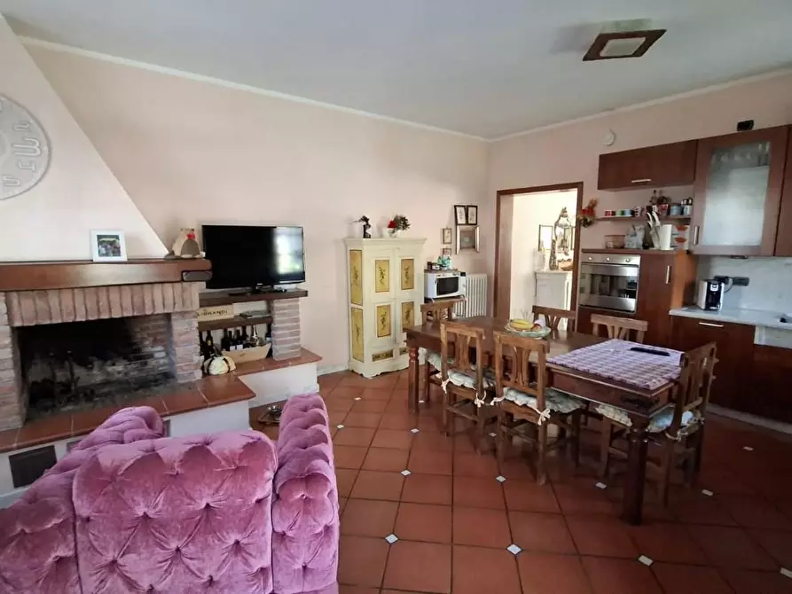 Immagine 6 di Casa bifamiliare in vendita  a Carrara