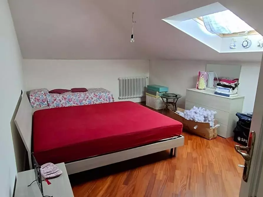 Immagine 10 di Casa bifamiliare in vendita  a Carrara