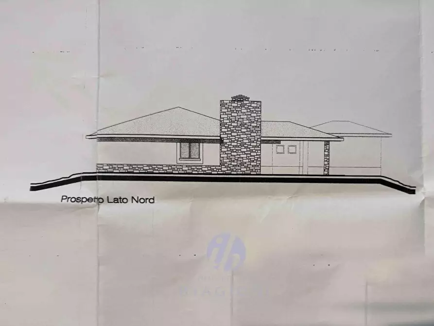 Immagine 2 di Villa in vendita  a Camaiore