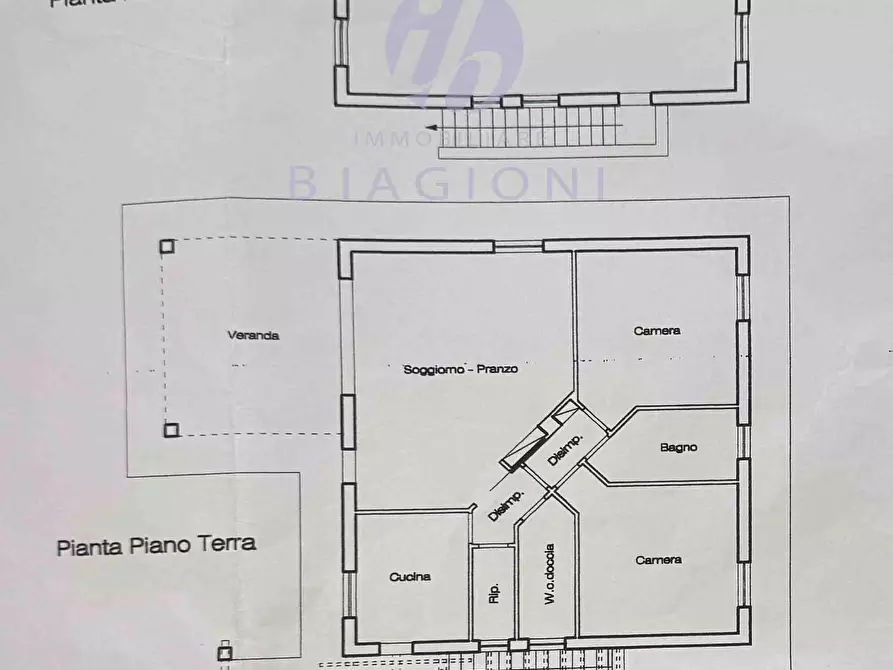 Immagine 5 di Villa in vendita  a Camaiore