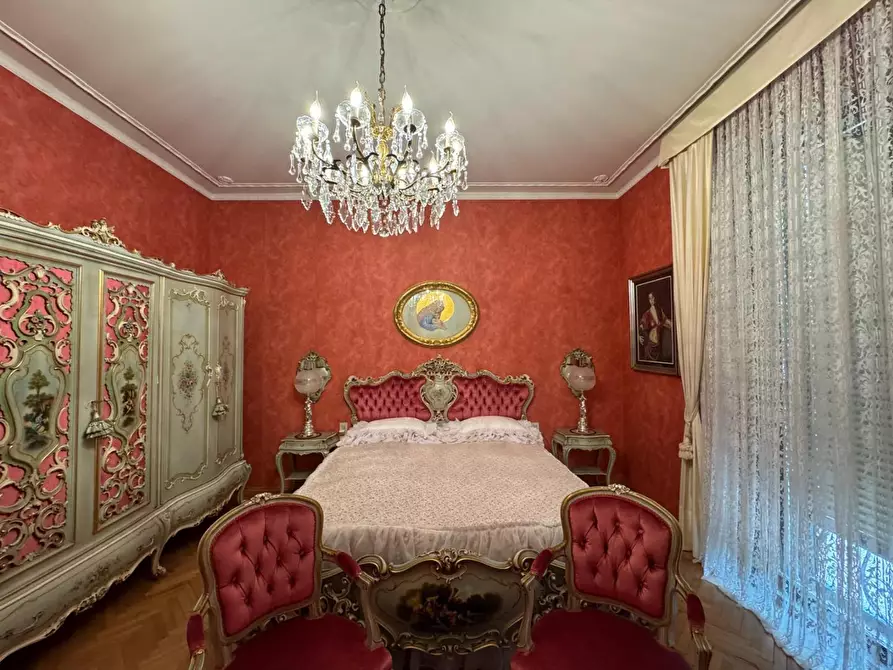 Immagine 25 di Villa in vendita  a Vinci