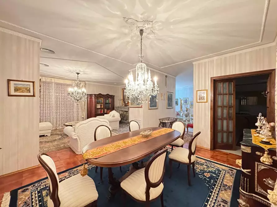 Immagine 13 di Villa in vendita  a Vinci