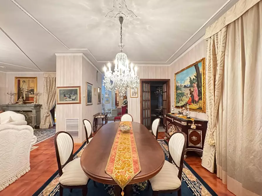 Immagine 17 di Villa in vendita  a Vinci