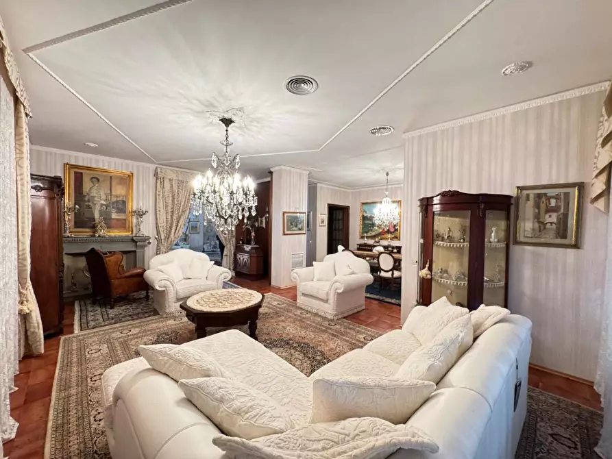 Immagine 6 di Villa in vendita  a Vinci