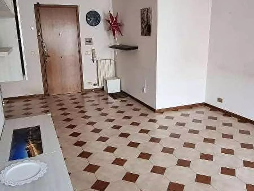 Immagine 24 di Appartamento in vendita  a Viareggio