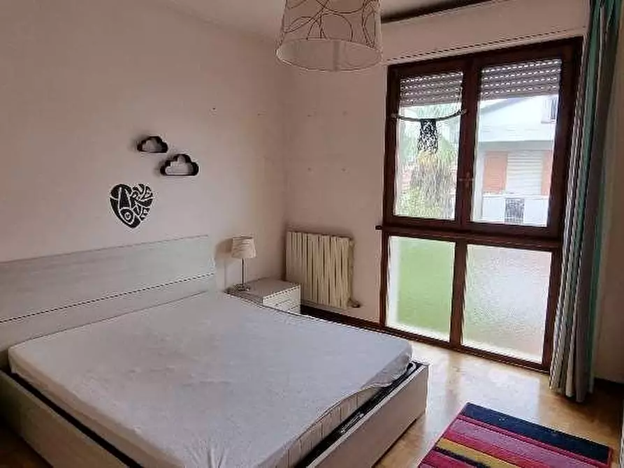 Immagine 13 di Appartamento in vendita  a Viareggio