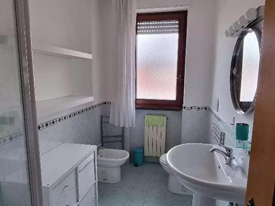 Immagine 12 di Appartamento in vendita  a Viareggio