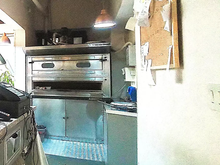 Immagine 4 di Bar / Ristorante in vendita  a Pisa