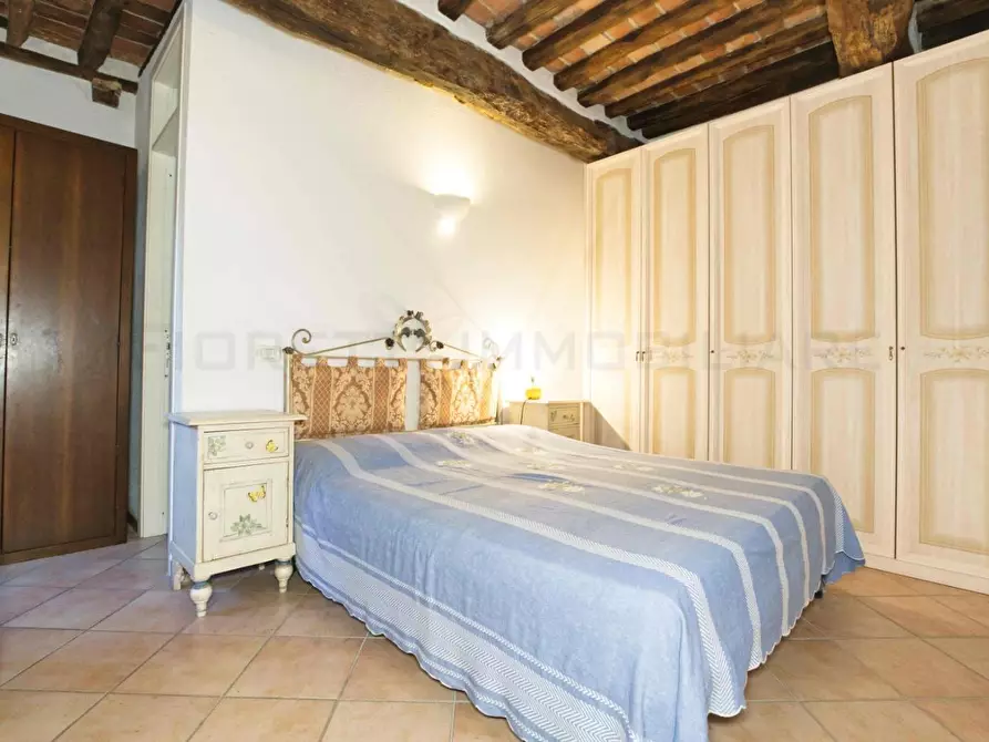 Immagine 11 di Appartamento in vendita  a Campiglia Marittima