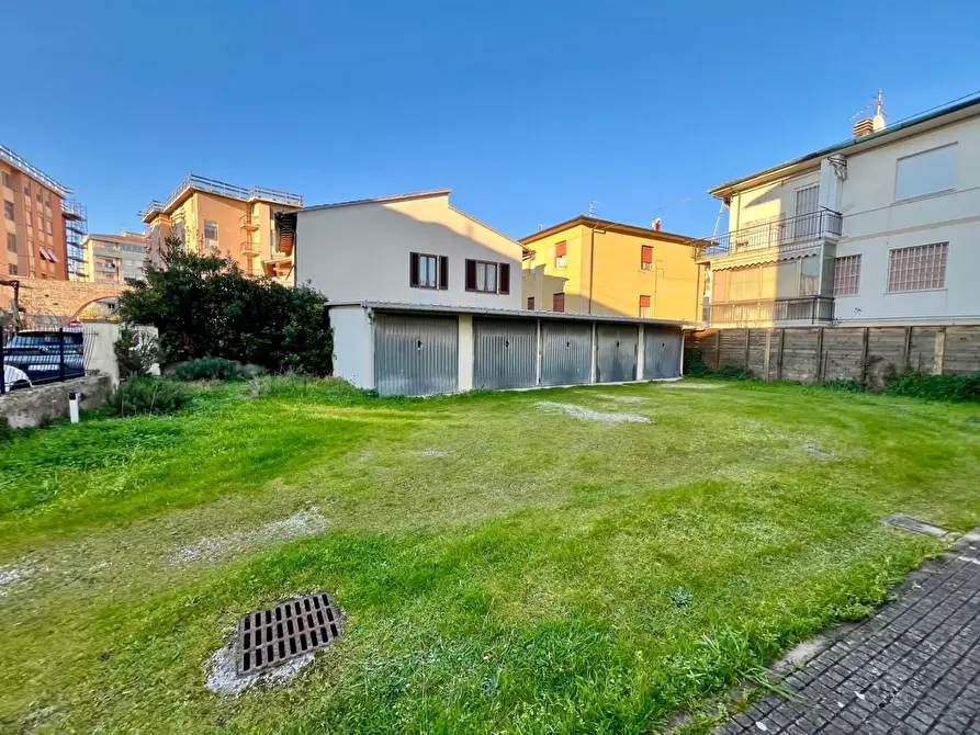 Immagine 31 di Appartamento in vendita  a Pisa