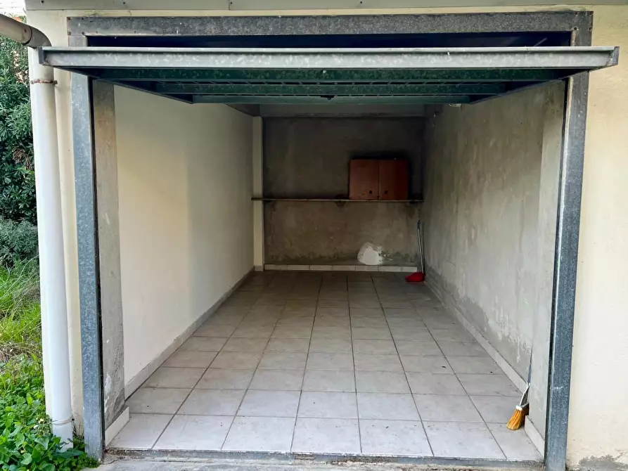 Immagine 33 di Appartamento in vendita  a Pisa