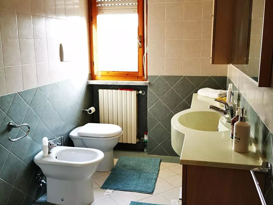 Immagine 23 di Villetta a schiera in vendita  a Pietrasanta