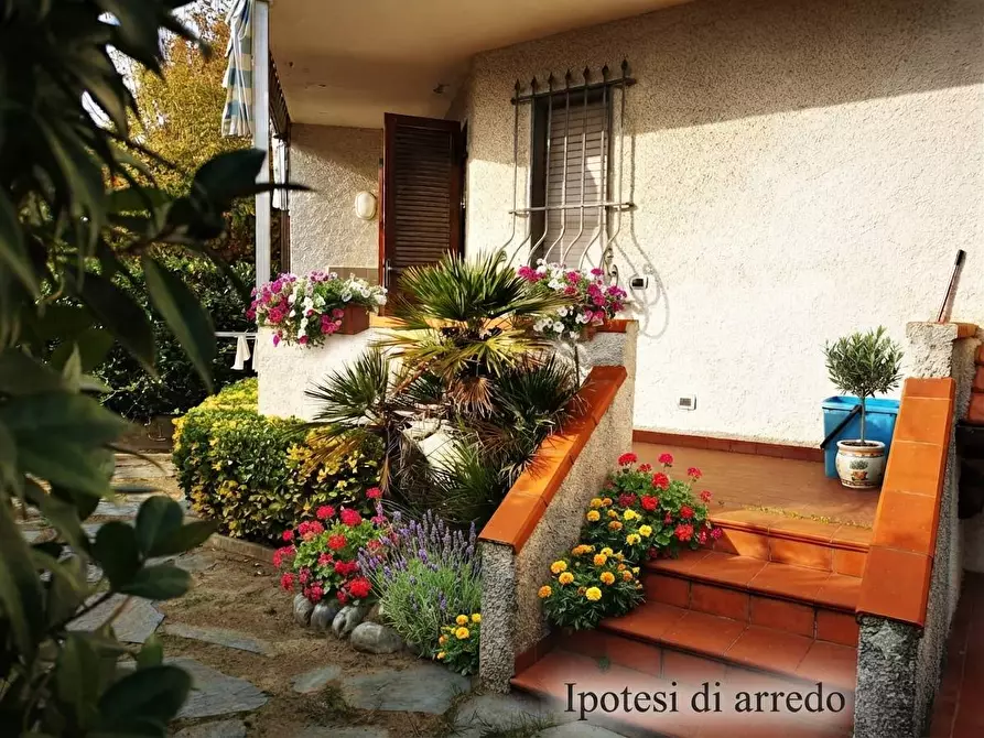 Immagine 4 di Villetta a schiera in vendita  a Pietrasanta