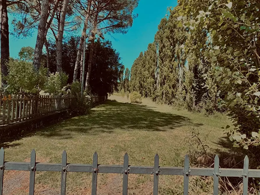 Immagine 14 di Villa in vendita  a Fucecchio