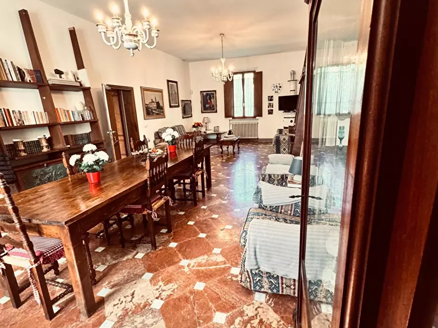 Immagine 27 di Villa in vendita  a Fucecchio