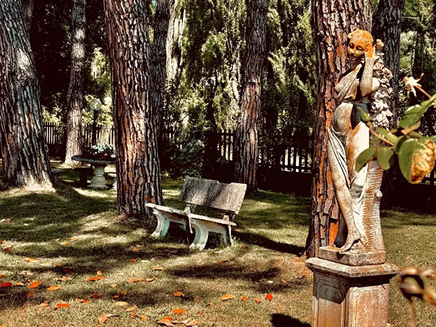 Immagine 5 di Villa in vendita  a Fucecchio