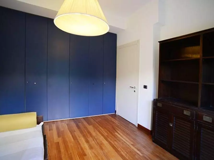 Immagine 57 di Villa in vendita  a Viareggio