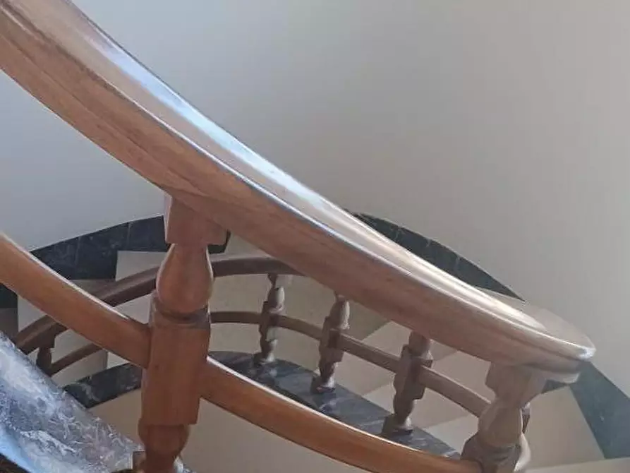 Immagine 47 di Villa in vendita  a Viareggio