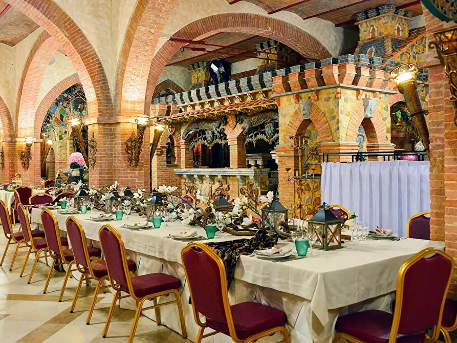 Immagine 6 di Palazzo in vendita  a Pisa