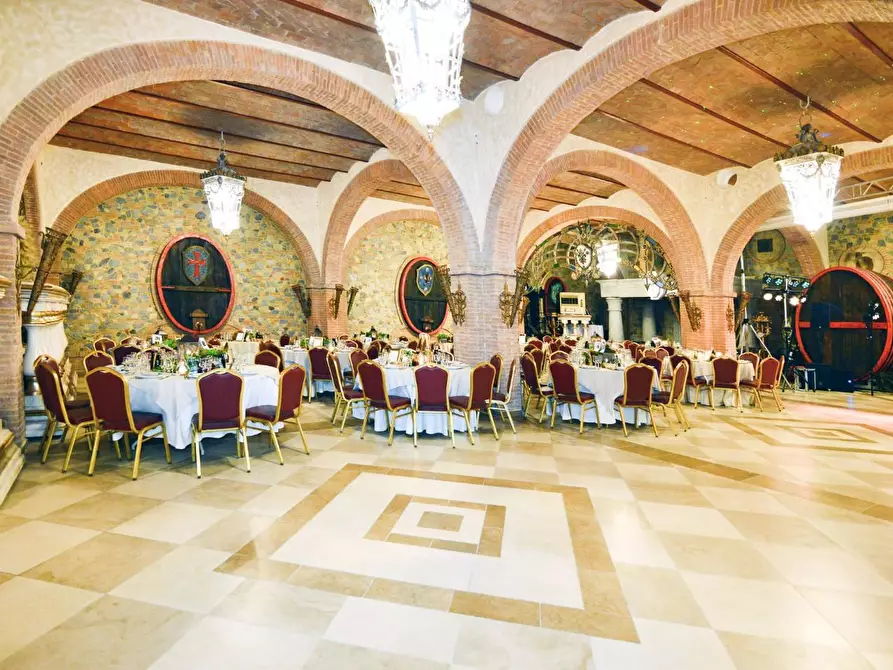 Immagine 7 di Palazzo in vendita  a Pisa