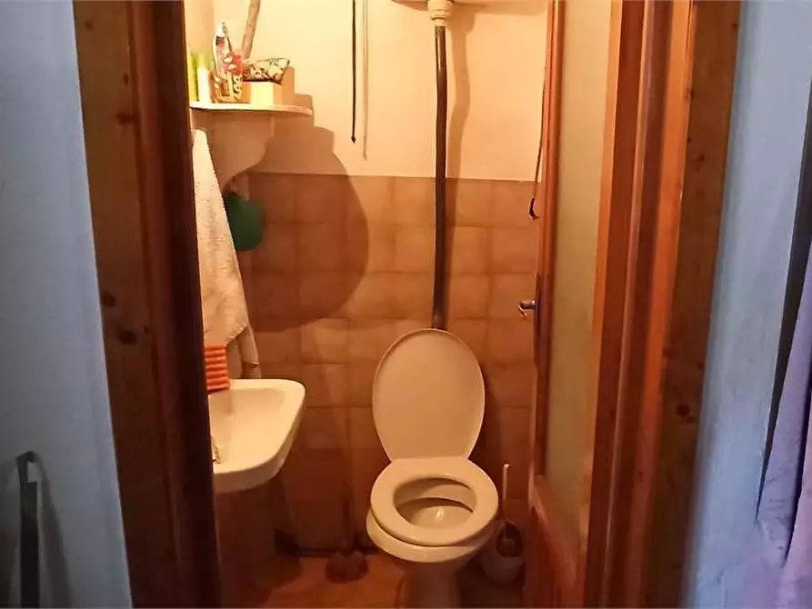 Immagine 9 di Terratetto in vendita  a Marliana