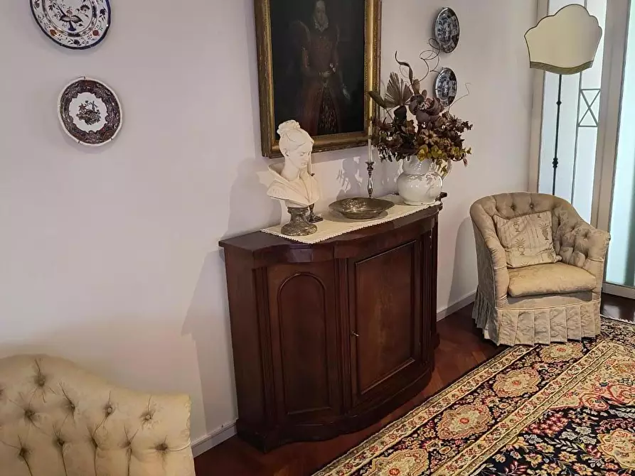 Immagine 18 di Villa in vendita  a Pisa