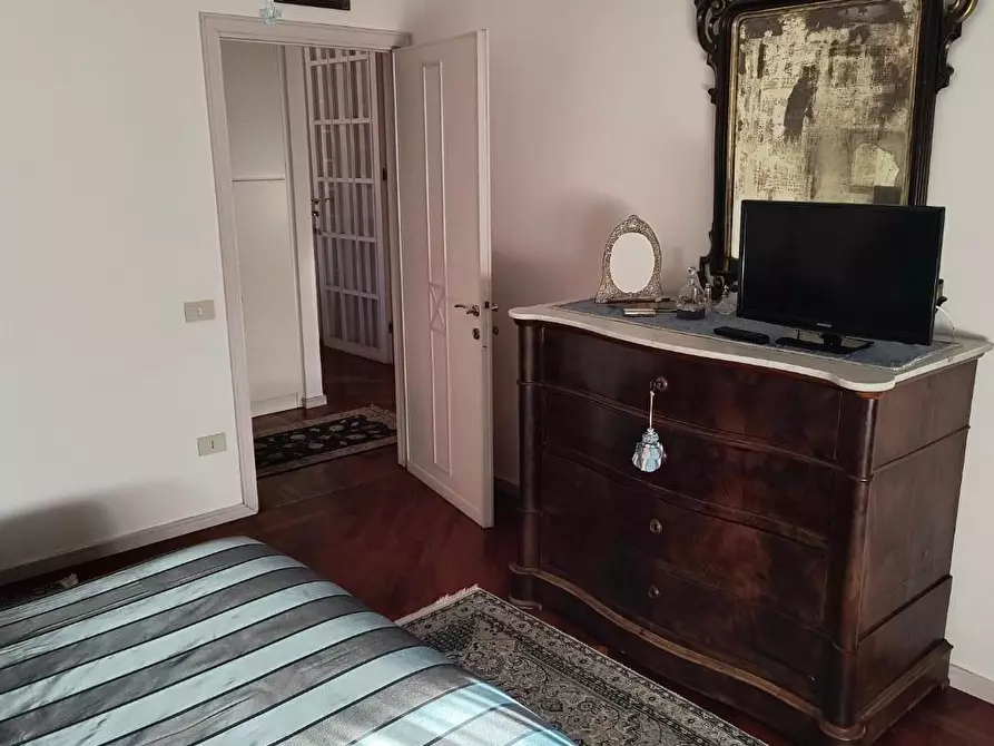 Immagine 38 di Villa in vendita  a Pisa