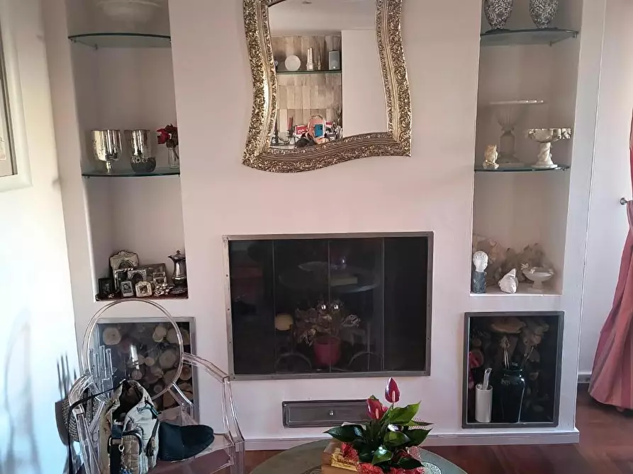 Immagine 15 di Villa in vendita  a Pisa