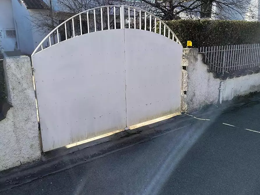 Immagine 59 di Villa in vendita  a Pisa