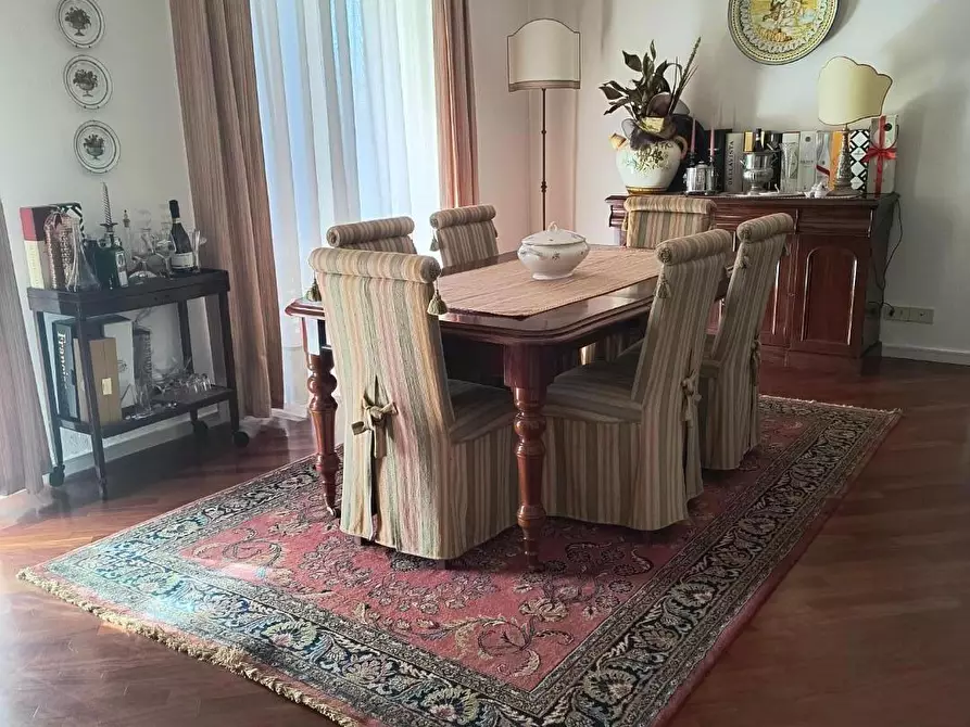 Immagine 21 di Villa in vendita  a Pisa