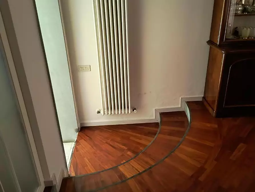 Immagine 23 di Villa in vendita  a Pisa