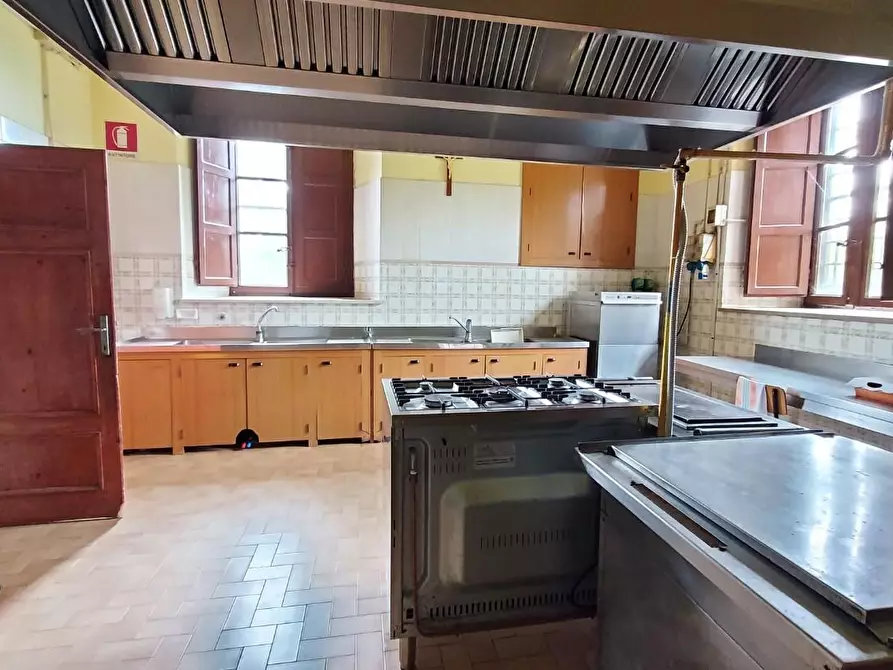 Immagine 26 di Villa in vendita  a Capannori