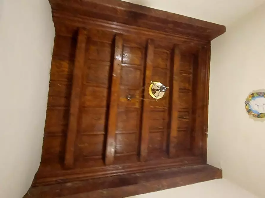 Immagine 27 di Villa in vendita  a Capannori